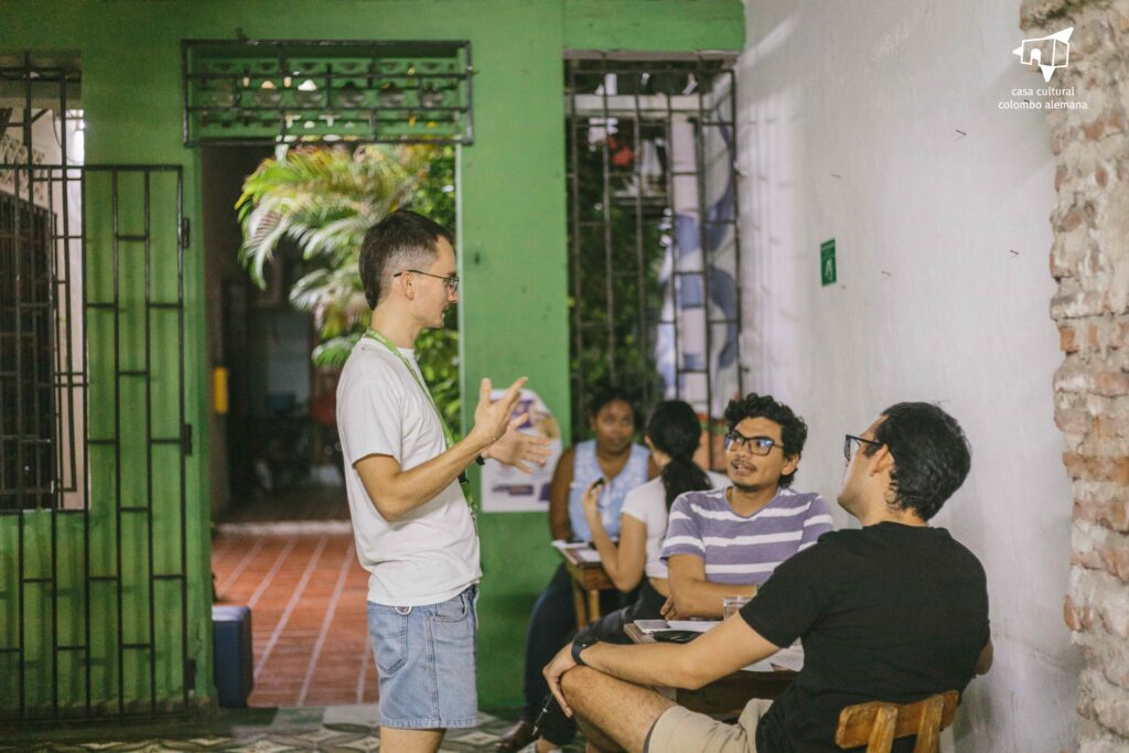 Prácticas en cultura o comunicación y marketing
